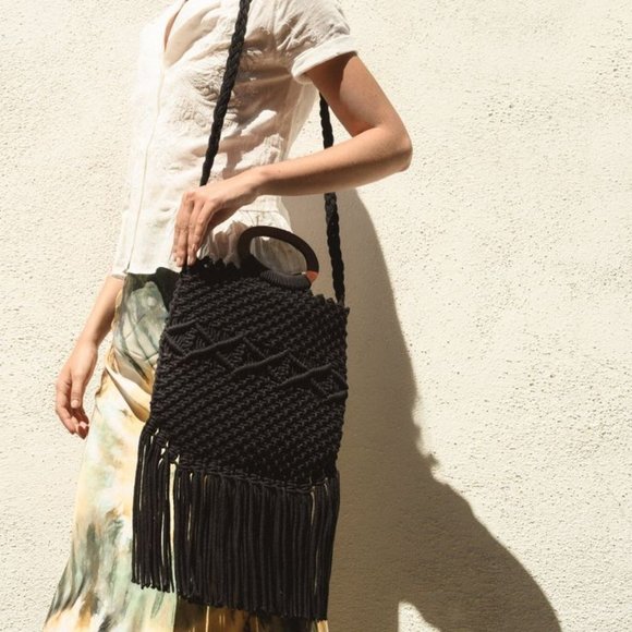 NWT/NIP Danielle Nicole Macrame Handbag - Picture 2 of 3